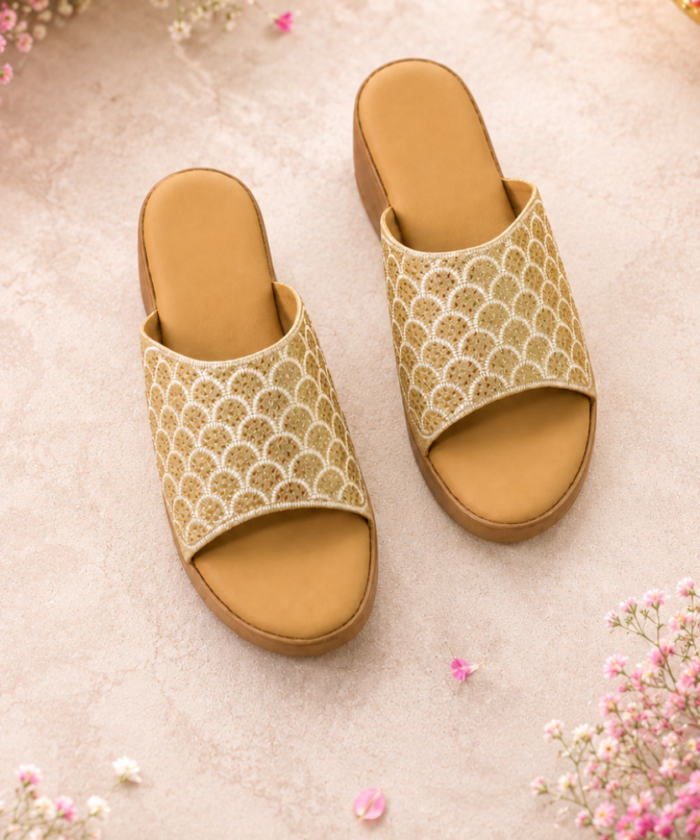 Golden Embellished Slip-On Comfort Flats : FT-014