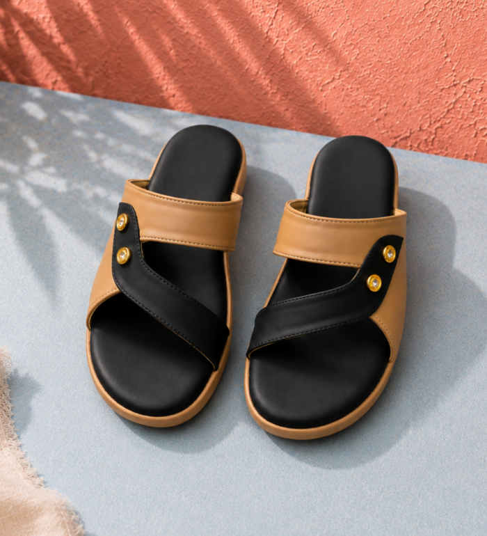 Black & Beige Dual-Tone Slipper