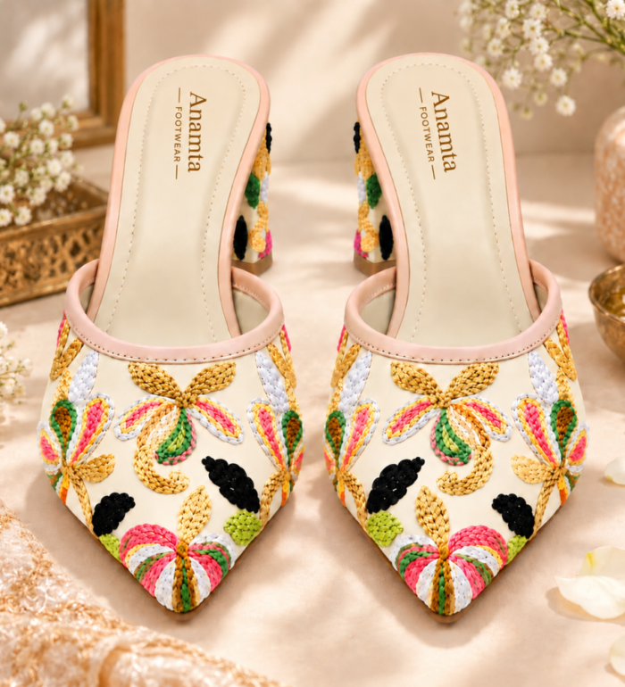 Embroidered Pointed-Toe Mule Heels : FT-034